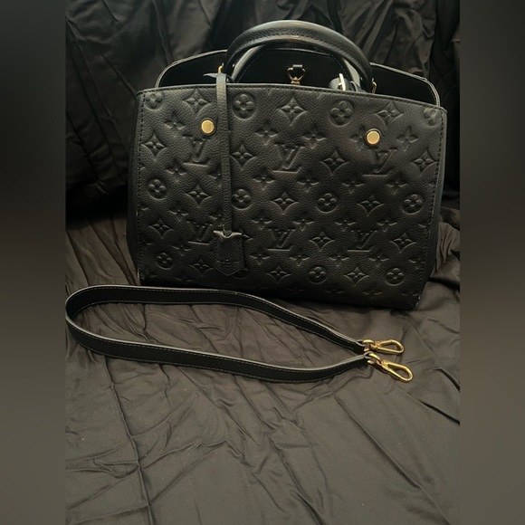 Louis Vuitton Montaigne MM Leather Handbag with Strap - Picture 2 of 14